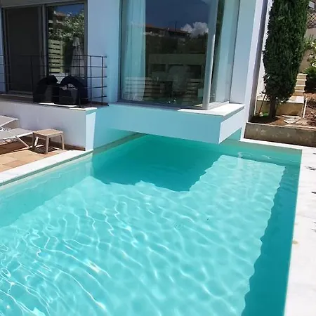 Διαμέρισμα Porto Cheli, The Real Star